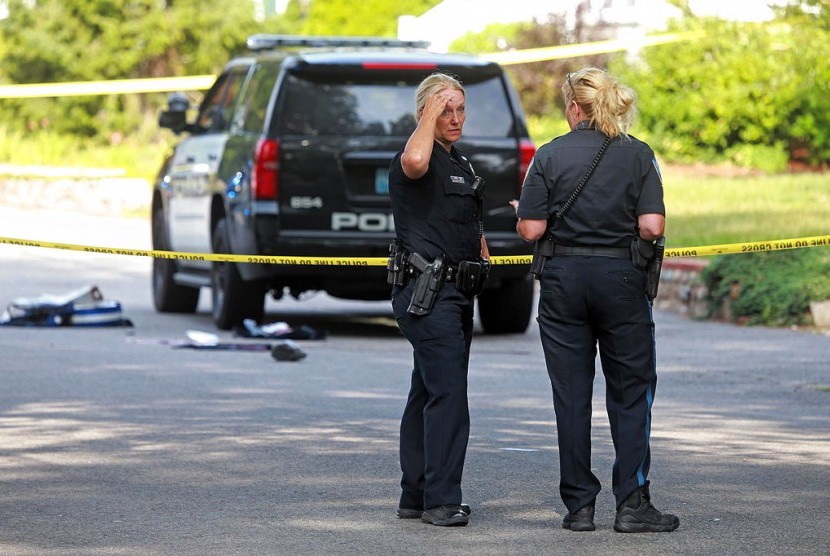 Polisi Buru Pelaku Pemukulan Imam Masjid Bloomington. Polisi Amerika (ilustrasi).