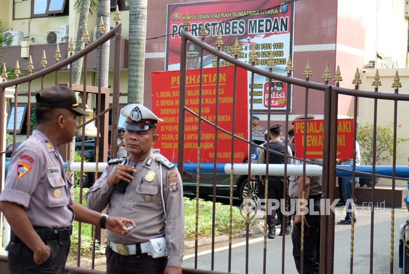 Mapolrestabes Medan, Sumut (ilustrasi). Kapolrestabes Medan Kombes Riko Sunarko mengatakan tujuh orang dari 17 orang yang ditangkap terkait dengan dugaan sebagai pelaku penganiayaan terhadap dua polisi dinyatakan positif narkoba. 