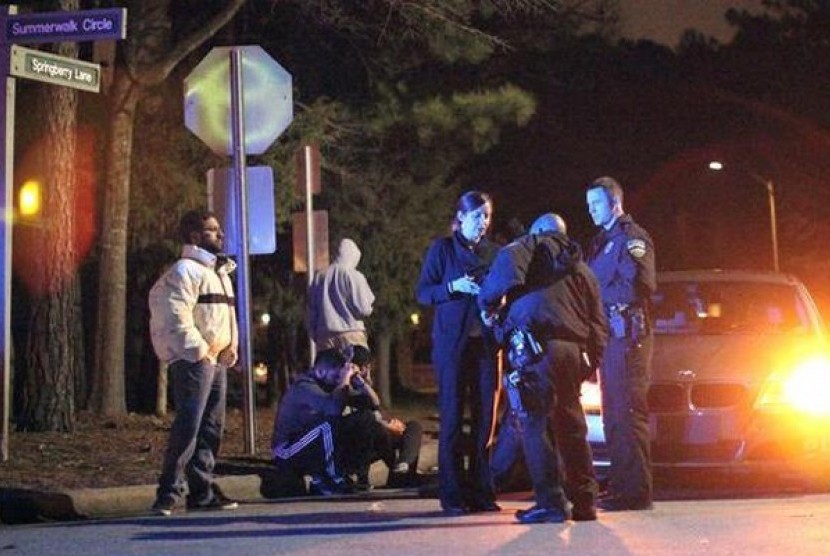 Polisi Chapel Hill menyelidiki penembakan di Summerwalk Circle in Chapel Hill pada Selasa (10/2) waktu setempat. 