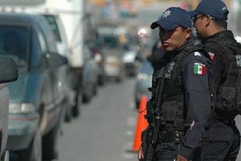 Meksiko Selamatkan 22 Warga Asing Diculik dari Hotel. Ilustrasi. Polisi Meksiko