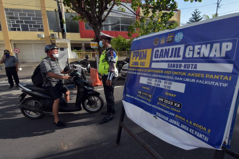 Kebijakan ganjil genap di Sanur dan Kuta dianggap tidak efektif.