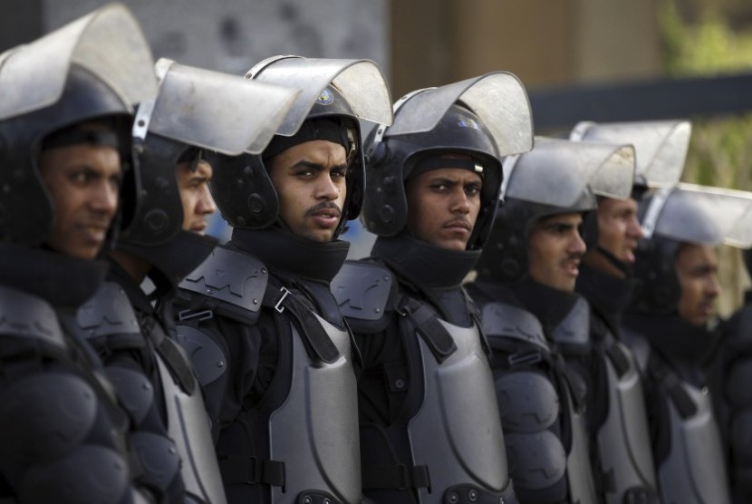 Polisi Mesir.