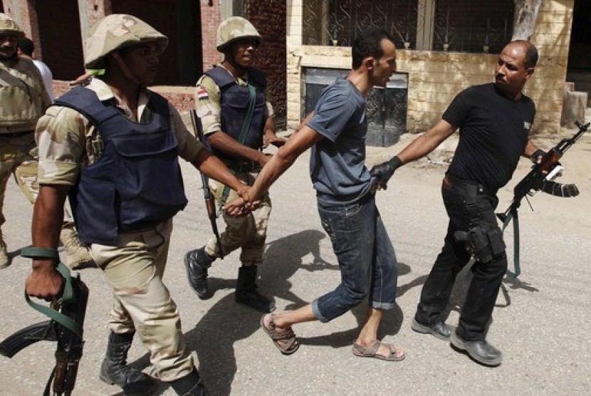 Polisi Mesir tangkap militan