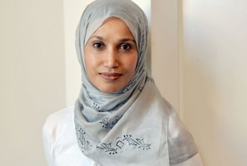 Politikus Muslimah Inggris, Rabina Khan