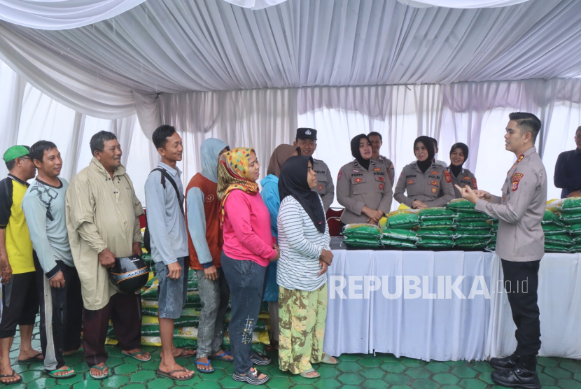 Polres Indramayu gelar Gerakan Pangan Murah (GPM) di Lapangan Apel Mako Polres Indramayu, Selasa (12/8/2025). 