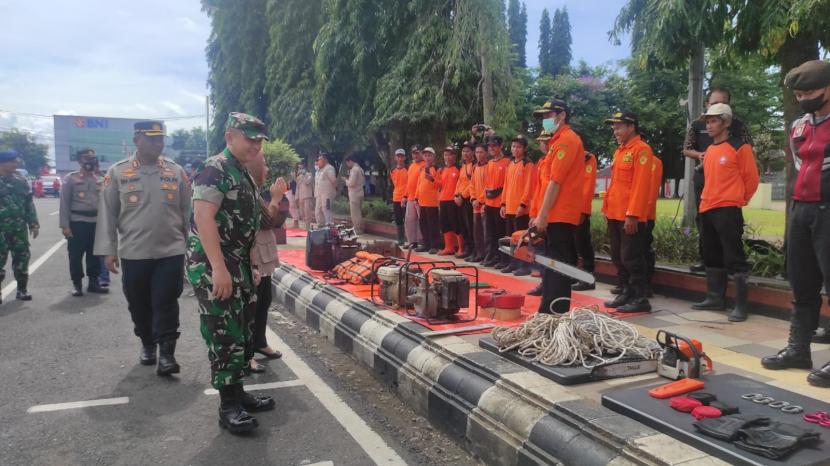 Ribuan Personel Gabungan Amankan Pilkades Serentak Tuban (ilustrasi).
