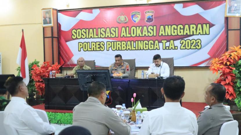 Polres Purbalingga menggelar sosialisasi alokasi anggaran tahun 2023 di Aula Loka Anindhita Mapolres Purbalingga, Senin (12/12/2022). 