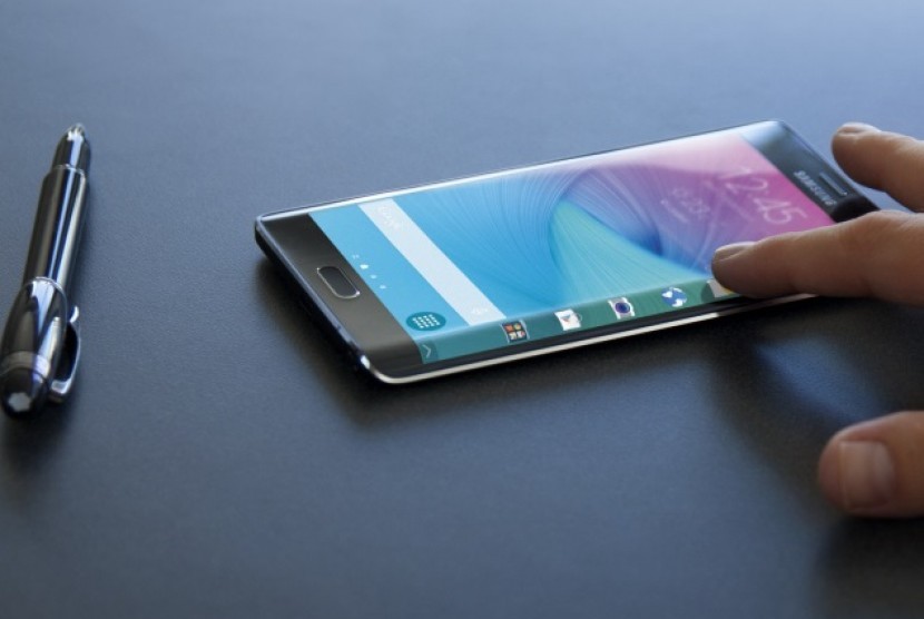 Ponsel pintar Samsung Galaxy S6.