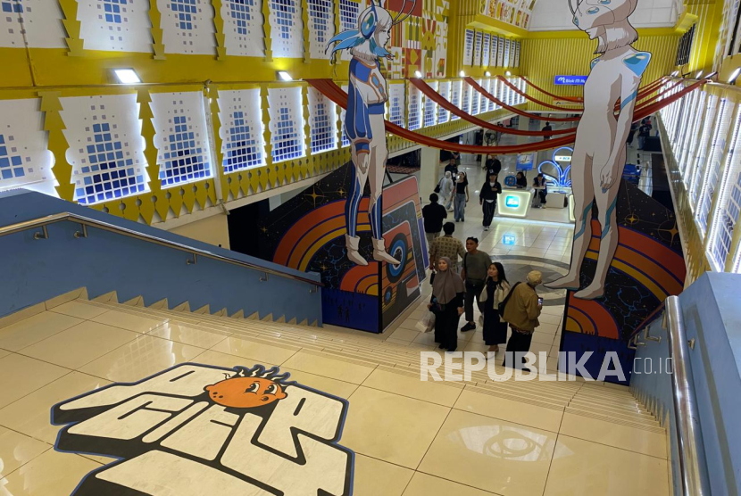 Pop City 2025 kembali hadir di Blok M Hub mulai 25 hingga 28 September. Acara ini menjadi ruang kreatif untuk musik, sinema indie, mainan, dan fashion.