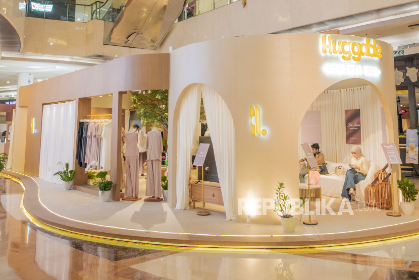 Pop-up installation Huggable Home Series dari Heylocal di Lippo Mall Kemang, Jakarta.