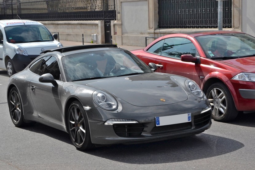 Porsche 911, salah satu mobil yang dikembangkan Ferdinand Piëch