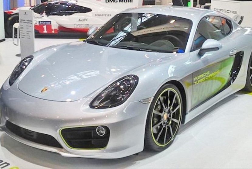 Porsche Cayman e-volution.