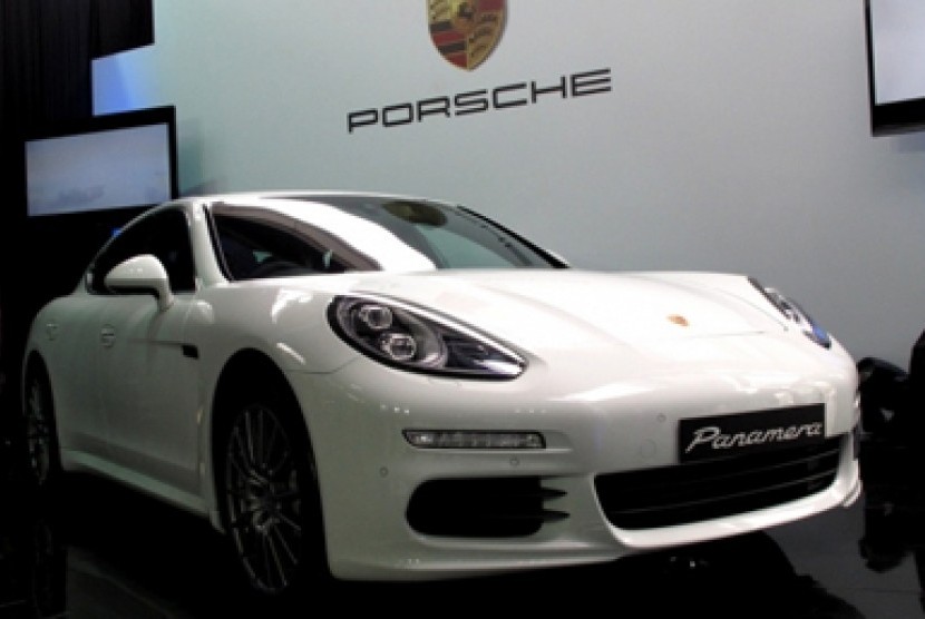 Porsche Panamera S.