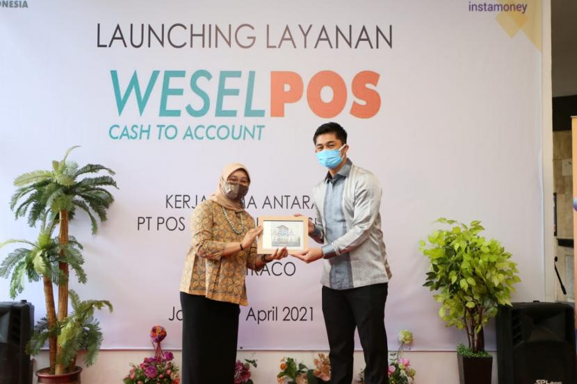 Pos Indonesia meluncurkan layanan Weselpos Cash to Account (C2A) Instamoney, pada Jumat, (9/4/21) pukul 10.00 WIB bertempat di Area Vestibule Kantor Pos, Jl. Lapangan Banteng Utara, Jakarta Pusat.  