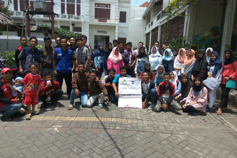 Pos Keadilan Peduli Umat Human Initiative (PKPU-HI) Jawa Tengah menyelenggarakan pelatihan fotografi  di Semarang.