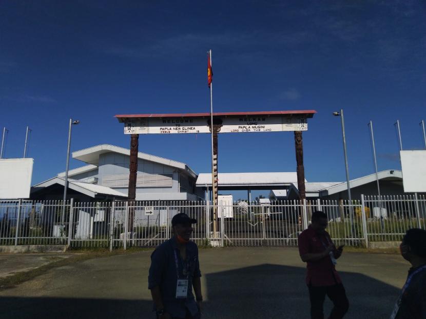 Pos Lintas Batas Negara (PLBN) Skouw di Distrik Muaratami, Kota Jayapura menjadi salah satu destinasi wisata selama PON XX Papua 2021. Pemerintah Kota (Pemkot) Jayapura, Papua, mengharapkan objek wisata di sana dapat dikelola dengan baik sehingga sektor pariwisata dapat berkembang dan menunjang pembangunan.