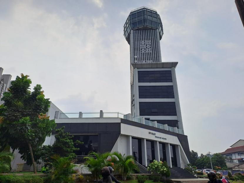 Potret Gedung City Gallery Tangerang Selatan dan Menara Pandang di kawasan Pusat Pemerintahan Kota Tangsel yang akan dijadikan ikon wisata Tangsel, Jumat (23/9/2022).
