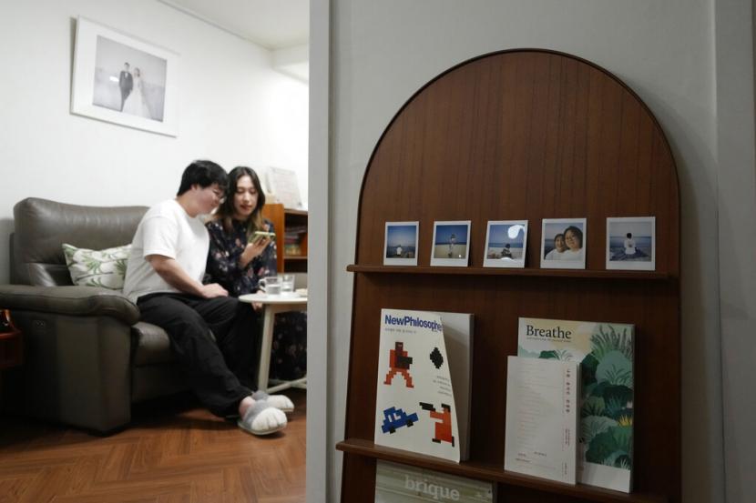 Pemerintah Korea Selatan akan memberikan Rp7,3 juta tiap bulan untuk para anak muda yang selalu di rumah saja. 