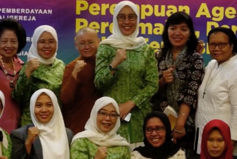 PP Fatayat NU bersama beberapa komunitas perempuan bersatu untuk tidak takut melawan teror.