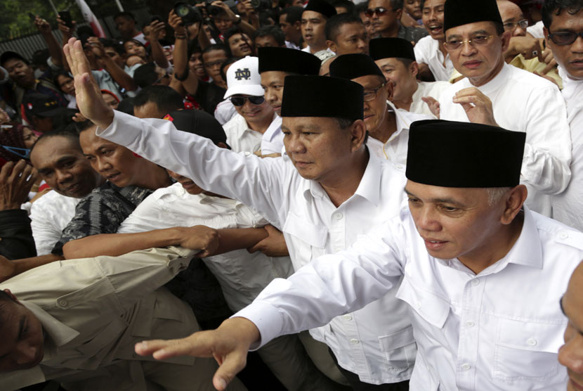 Prabowo Subianto - Hatta Rajasa.