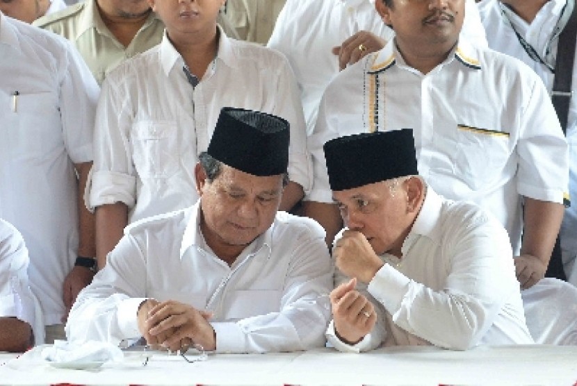 Prabowo Subianto bersama Hatta Rajasa