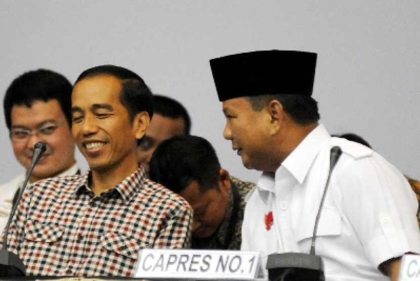 Prabowo Subianto (kanan) dan Joko Widodo (kiri)