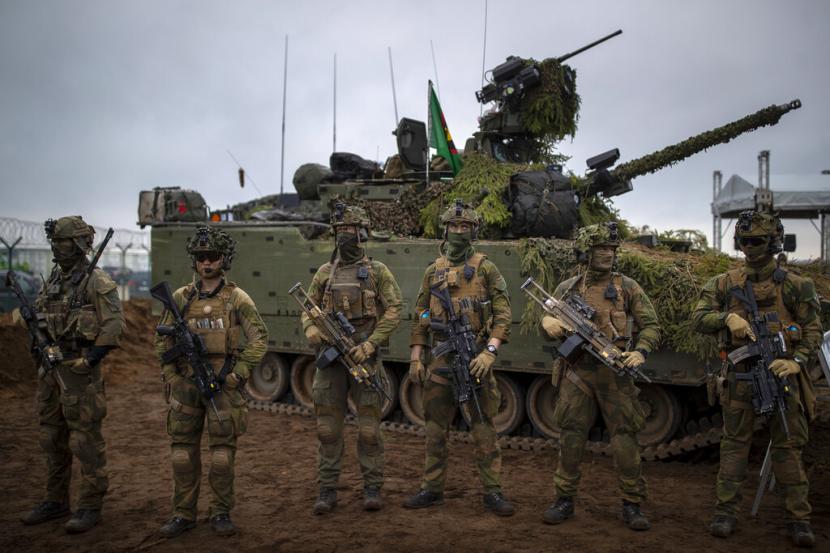 Prajurit Angkatan Darat Norwegia ambil bagian dalam latihan militer NATO 