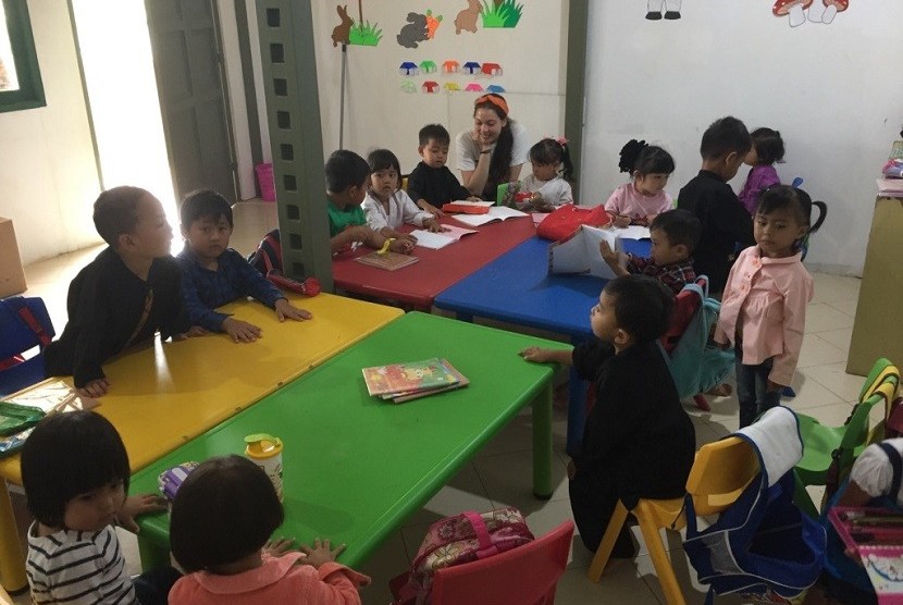 Preschool in Cibodas serta pelatihan pakan ternak dalam rangka kegiatan Kerjasama pendidikan Wadah Foundation & J-WEL