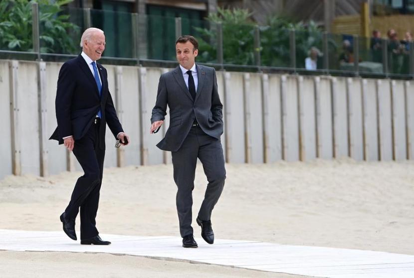 Presiden AS Joe Biden dan Presiden Prancis Emmanuel Macron. Pertemuan Biden dengan Presiden Prancis Emmanuel Macron dijadwalkan Jumat (29/10). 