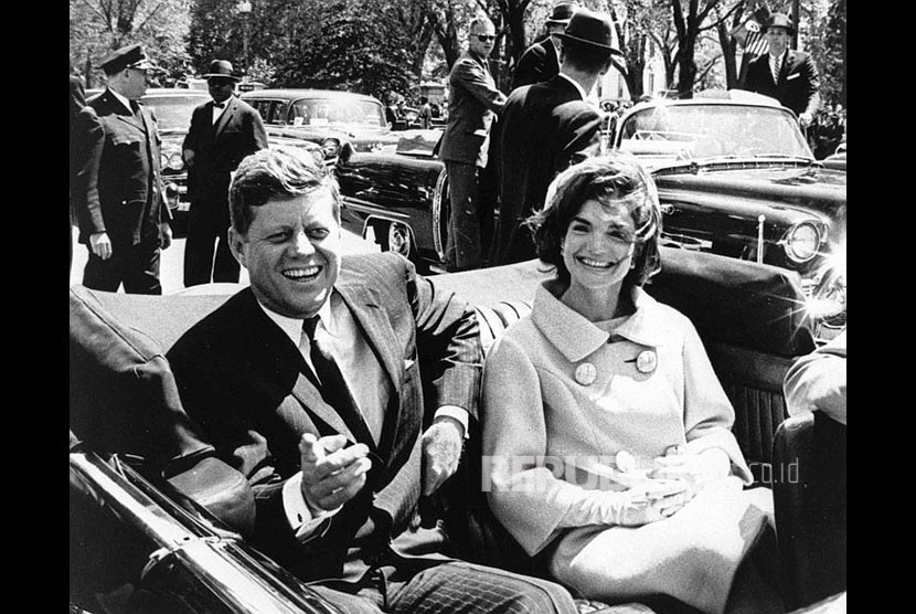 Presiden AS John F. Kennedy dan isterinya Jacqueline Kennedy
