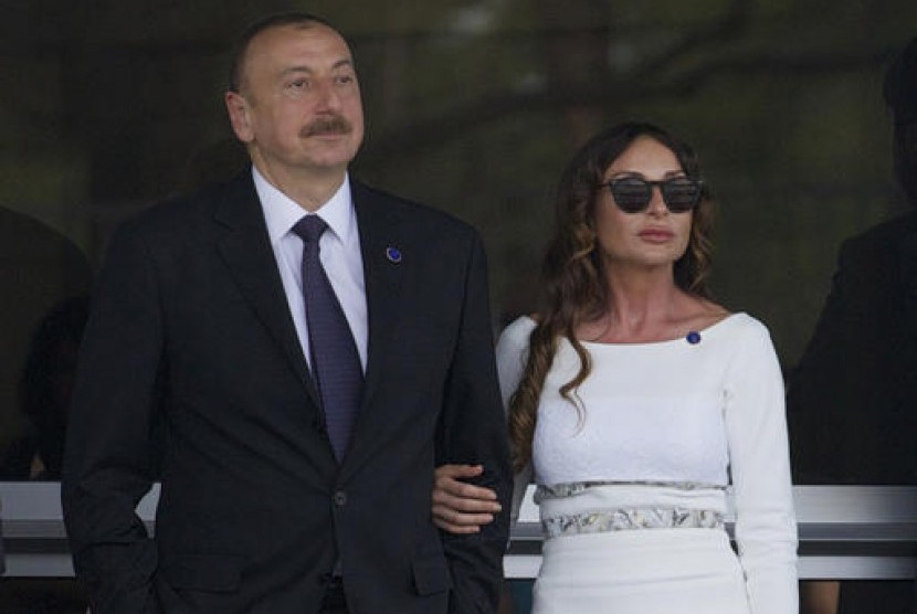 Presiden Azerbaijan Ihlam Aliyev mengangkat istrinya Mehriban Aliyeva untuk menjalankan tugas sebagai wakil presiden pertama.