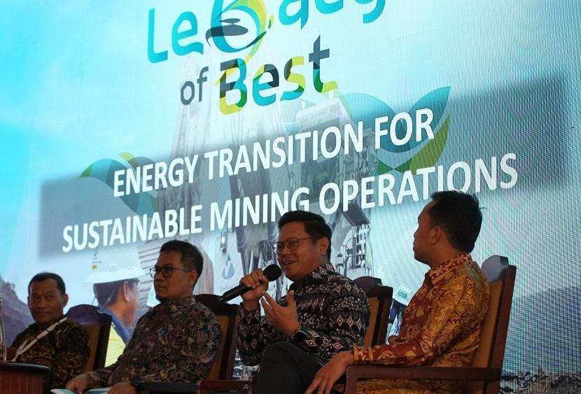 Presiden Direktur PT Amman Mineral Nusa Tenggara (AMMAN), Rachmat Makkasau , menjadi pembicara dalam diskusi mengenai transisi energi di Jakarta, beberapa waktu lalu.