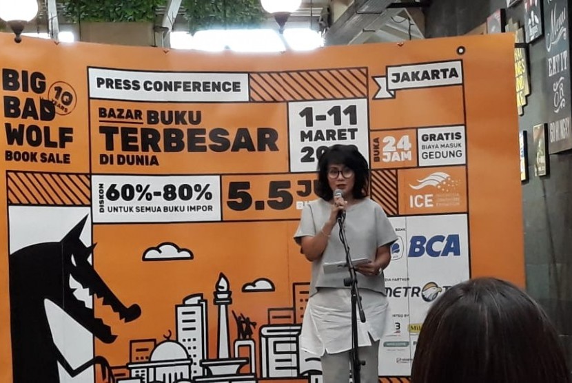 Presiden Direktur PT Jaya Ritel Indonesia Uli Silalahi dalam konferensi pers pameran buku Big Bad Wolf 2019 di Jakarta, Selasa (19/2).