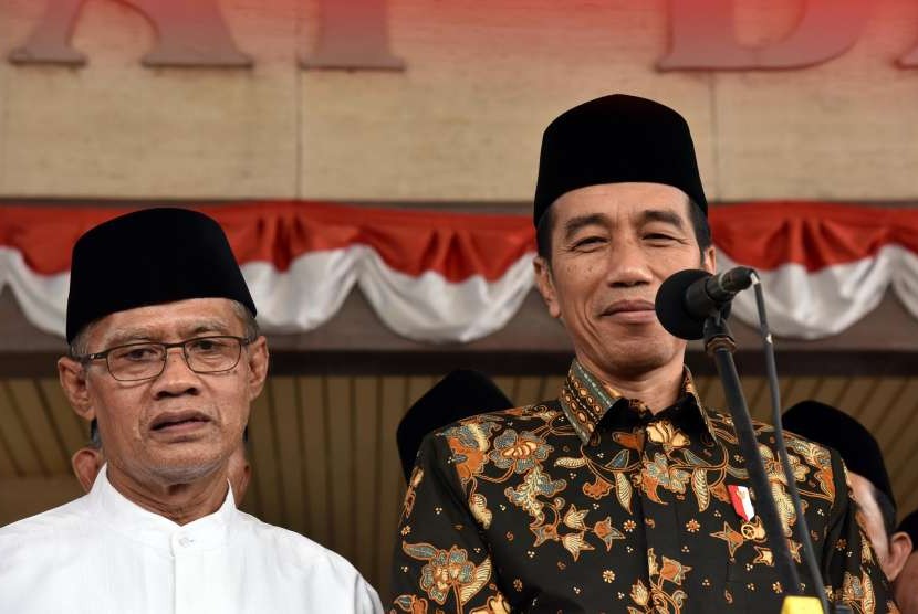Presiden Joko Widodo bersama Ketua Umum PP Muhammadiyah Haedar Nashir.