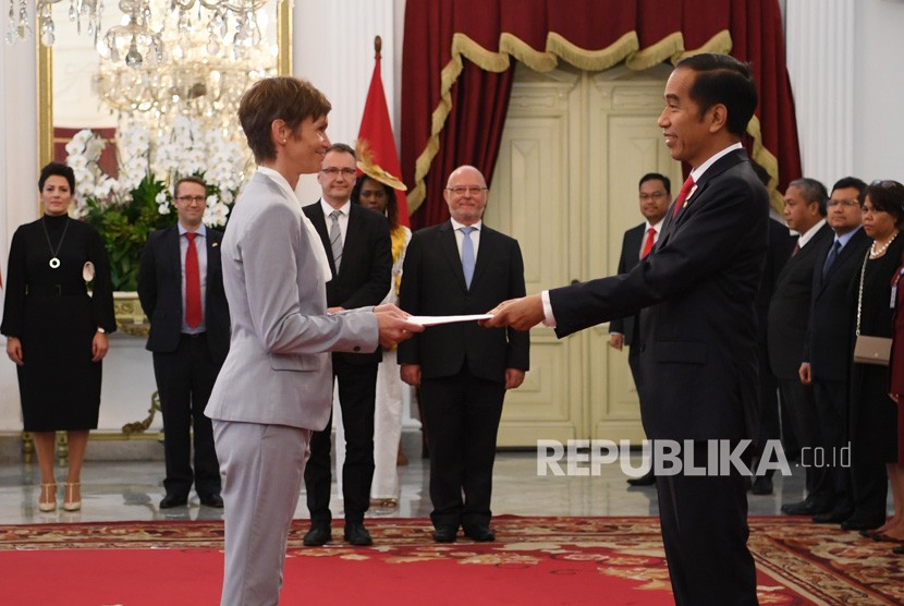 Duta Besar Luar Biasa dan Berkuasa Penuh (LBBP) Swedia untuk Indonesia Marina Berg saat bertemu Presiden Joko Widodo di Istana Merdeka, Jakarta (ilustrasi) 