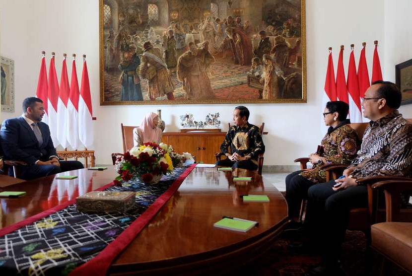 President Joko Widodo (third right) receives courtesy call from Malaysian Deputy Prime Minister Dato Seri Wan Azizah Wan Ismail (second left) at Bogor Palace, West Java, Tuesday (Oct 9).