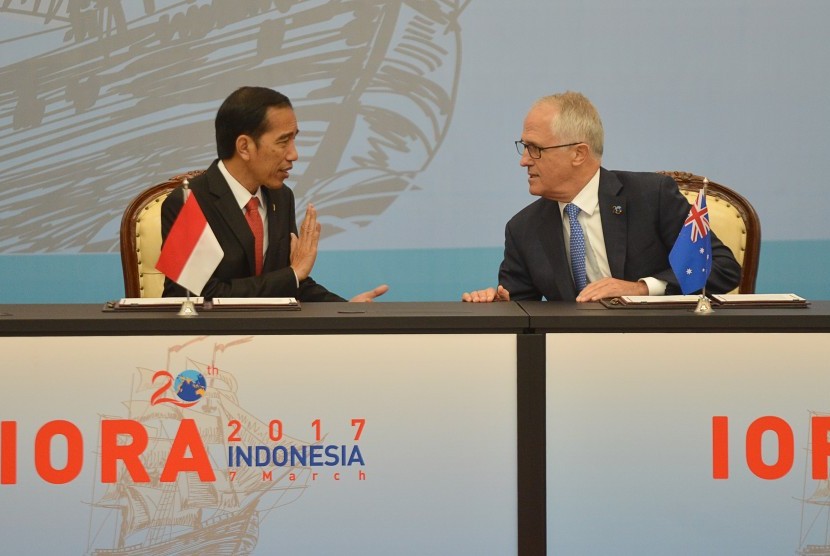 President Joko Widodo (left) and Australia PM Malcom Turnbull at Indian Ocean Rim Association (IORA) Summit 2017 in Jakarta Convention Center, Jakarta, Tuesday, March 7.