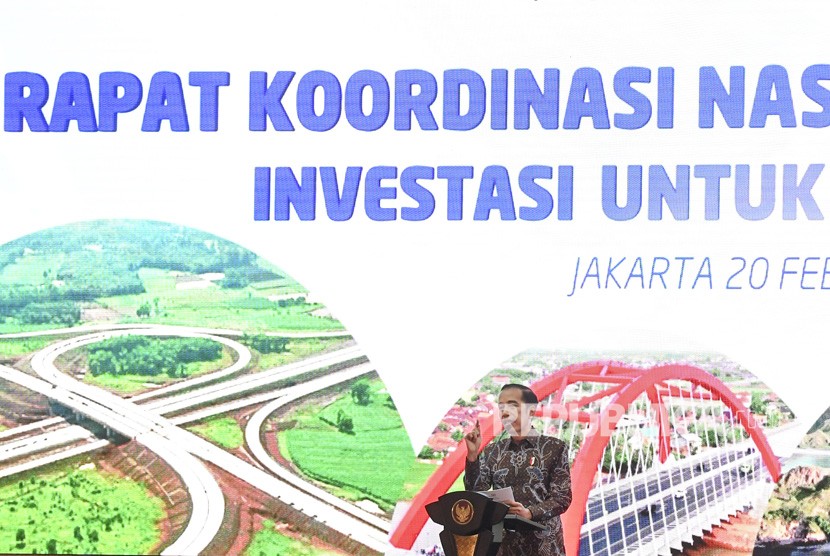 Presiden Joko Widodo memberikan arahan pada pembukaan Rakornas Investasi 2020 di Jakarta, Kamis (20/2/2020).