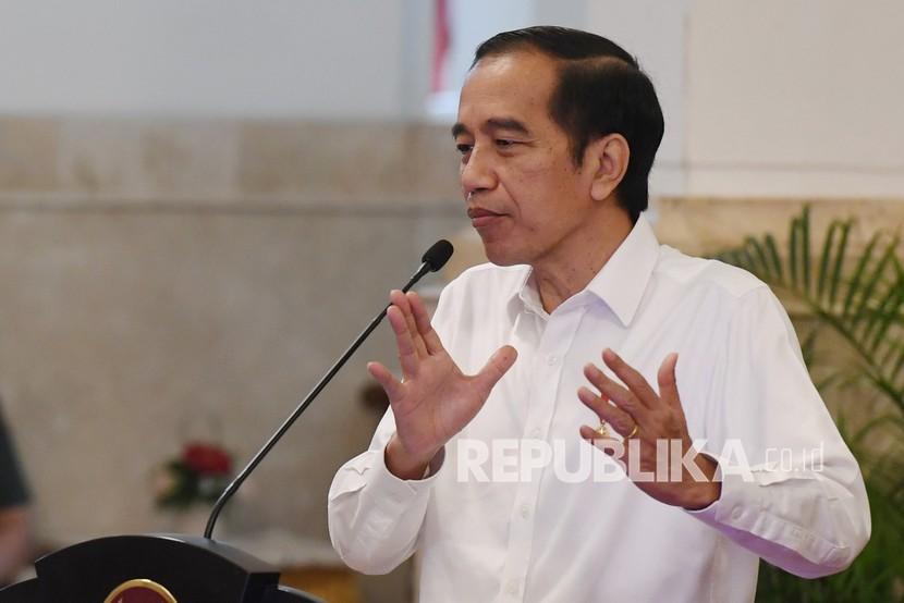 Presiden Joko Widodo. Presiden Joko Widodo (Jokowi) meminta Rancangan APBN agar disusun dengan optimistis tapi tetap harus realistis dengan mempertimbangkan kondisi terkini.