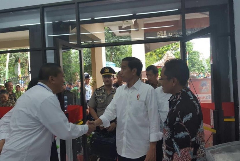 Presiden Joko Widodo mendukung program Alfamart Class.
