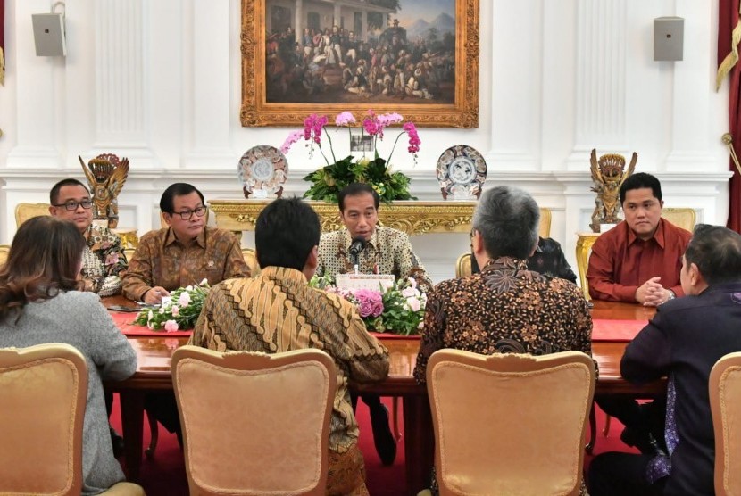 Presiden Joko Widodo mengadakan pertemuan dengan sejumlah pelaku usaha, Kamis (13/6). 