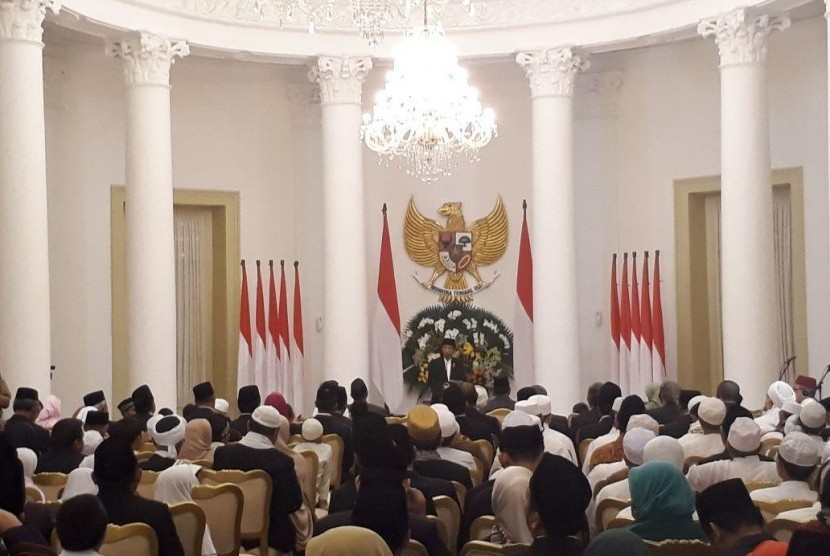 Presiden Joko Widodo menggelar peringatan Maulid Nabi di Istana Kepresidenan Bogor, Kamis (30/11).