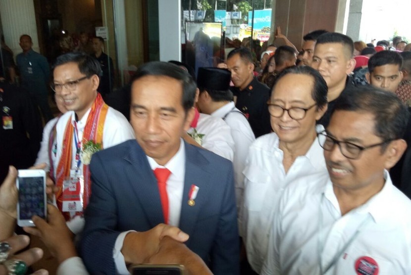 Presiden Joko Widodo menghadir Konvensi Nasional GK Center, di Puri Begawan, Bogor, Jawa Barat, Sabtu (7/4).