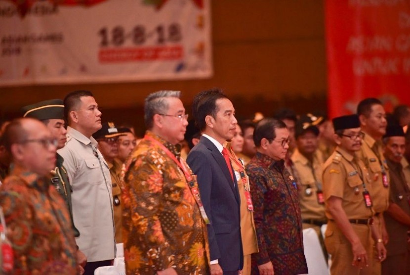 Presiden Joko Widodo menghadiri Rakornas Pembinaan Penyelenggaraan Pemerintah Desa, Pusat, dan Daerah di Jakarta, Senin (14/5). 