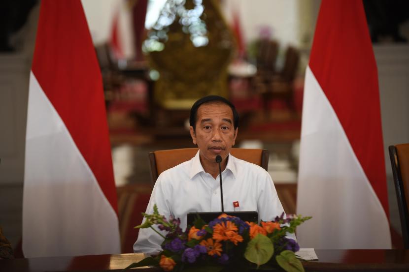 Presiden Joko Widodo (Jokowi) menerima surat kepercayaan dari delapan duta besar luar biasa dan berkuasa penuh (LBBP) negara-negara sahabat di Ruang Kredensial, Istana Merdeka, Jakarta, Selasa (13/9/2022). 