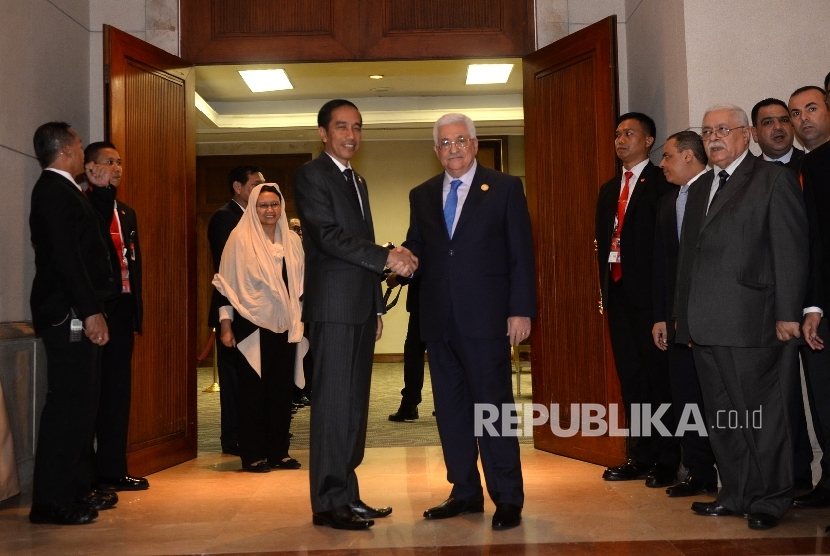 President Joko Widodo and President Mahmoud Abbas (Republika/Wihdan Hidayat)