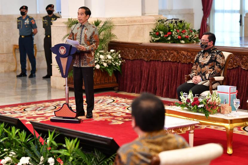 Presiden Joko Widodo menyampaikan pengarahan, di Istana Negara, Jakarta, Senin (20/7). (ilustrasi)