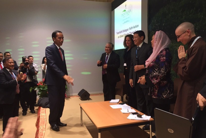 Presiden Joko Widodo Saat menghadiri KTT Perubahan Iklim Paris, Perancis. 