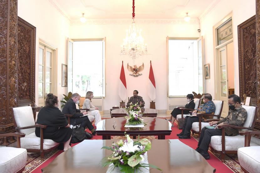 Meeting with Jokowi, Canadian Foreign Minister expresses support for Indonesian G20 Presidency