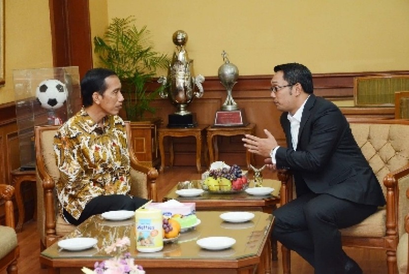 Presiden Jokowi dan Ridwan Kamil.